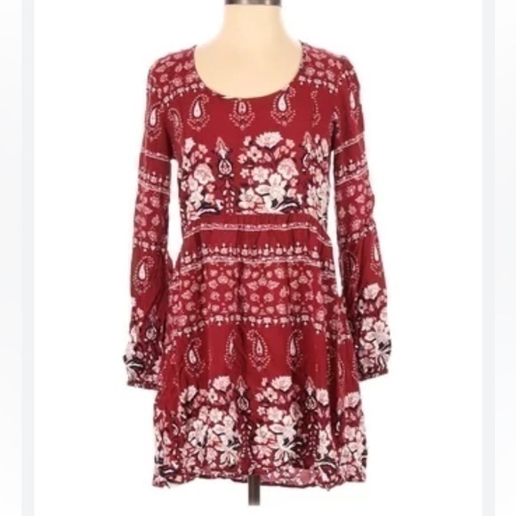 Band of Gypsies Dresses & Skirts - Band of Gypsies Red Long Sleeve Mini Dress Size Medium